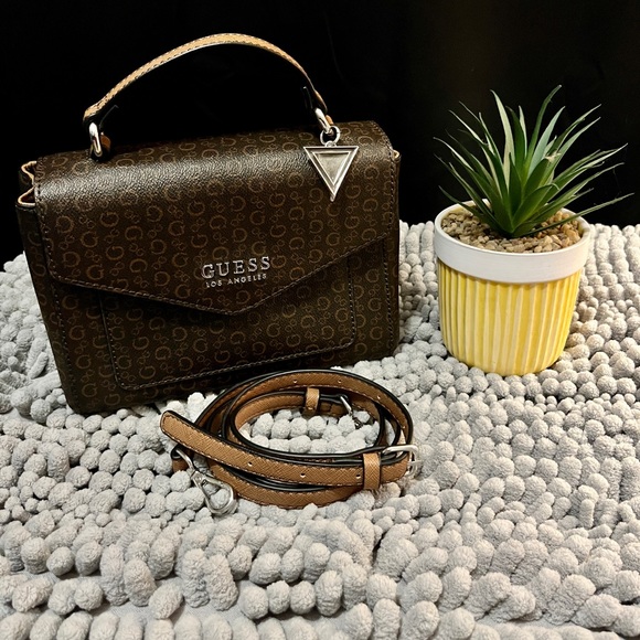 Guess■ BRIGITTA ポーチ ミニ トートバッグ brown Guess□ BRIGITTA ポーチ ミニ トートバッグ brown 楽天市場